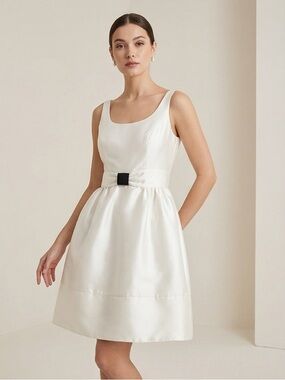 Elegant Polyester Dress Size L | Structured Fit | Waist 30” | Like New